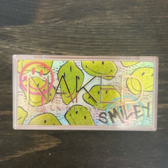 NIB URBAN DECAY‎ Limited Edition “Mucho Happy” Smiley Mini Palette - Picture 5 of 8